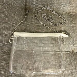 Lorbro NWT Clear Purse With Silver Chain Strap